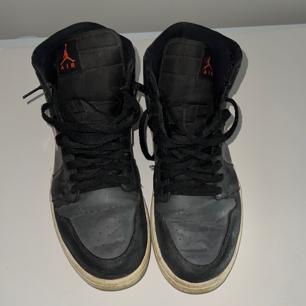 Air Jordan 1 Retro High Bronze Medal Men’s Size 12